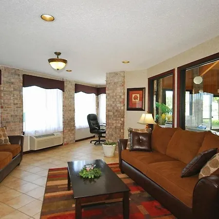 Baymont By Wyndham Delaware-3