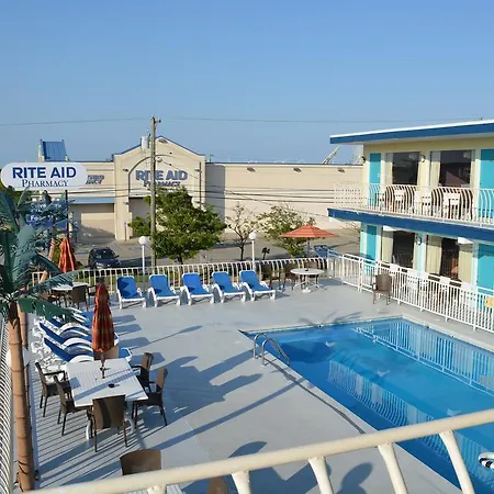 Royal Court Motel-3