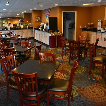Baymont By Wyndham South Haven-2