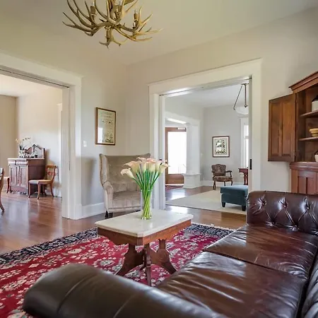 Clifton House - Observatory - King Suite, Sleeps 4, Mississippi River Views-3