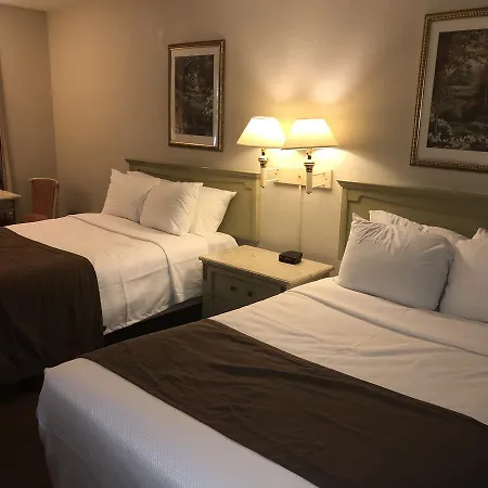The Hometown Inn-3