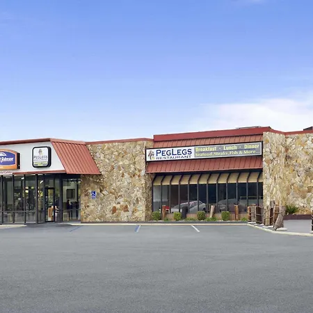 Howard Johnson By Wyndham Valdosta-2
