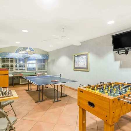 Microtel Inn & Suites By Wyndham Carolina Beach-3