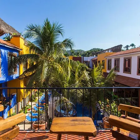 Casa Loteria: Colorful Family Retreat with Pool in Pueblito Sayulita-3