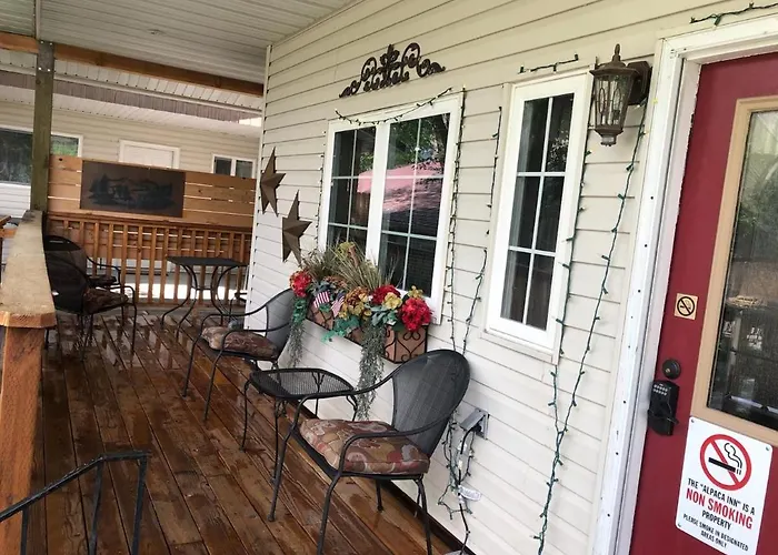 Alpaca Inn, The Lava Hot Springs