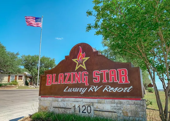 Sun Retreats San Antonio West Hotel Live Oak