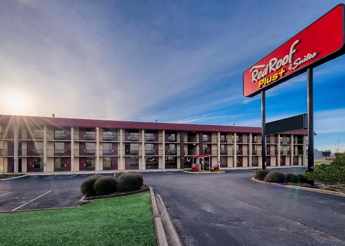 Red Roof Inn Plus+ Huntsville - Madison