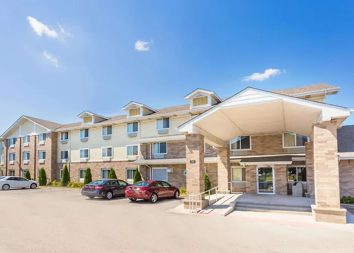 Super 8 By Wyndham Joliet I-55 N/Chicago Hotel