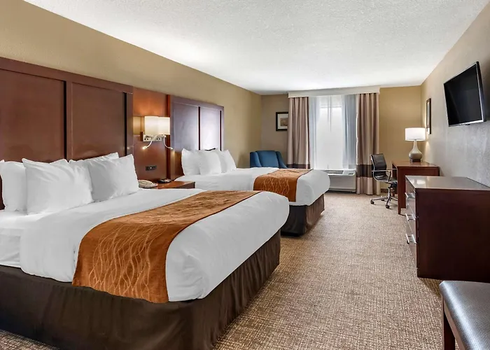 Comfort Inn & Suites Muncie Near University