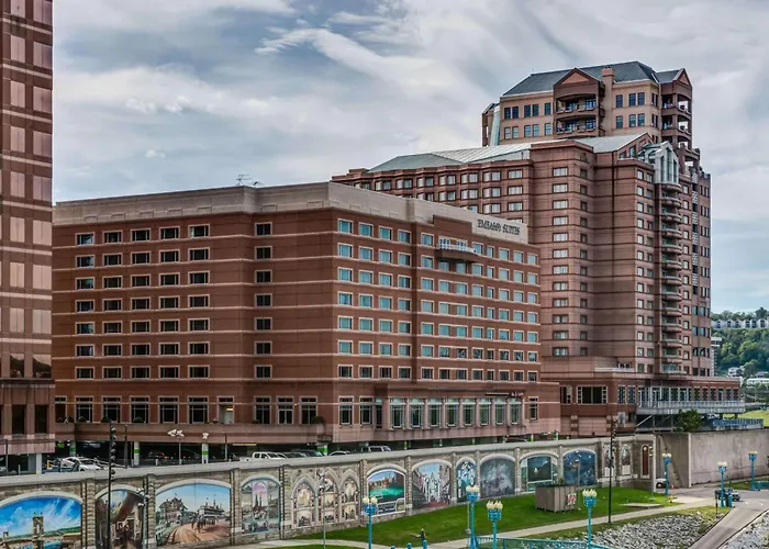 Embassy Suites Cincinnati - Rivercenter
