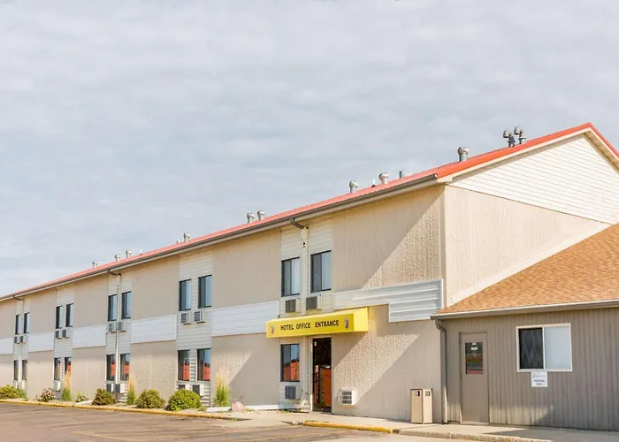 Super 8 By Wyndham Luverne
