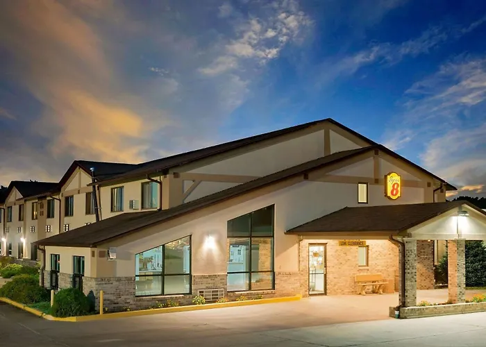 Super 8 By Wyndham Centerville
