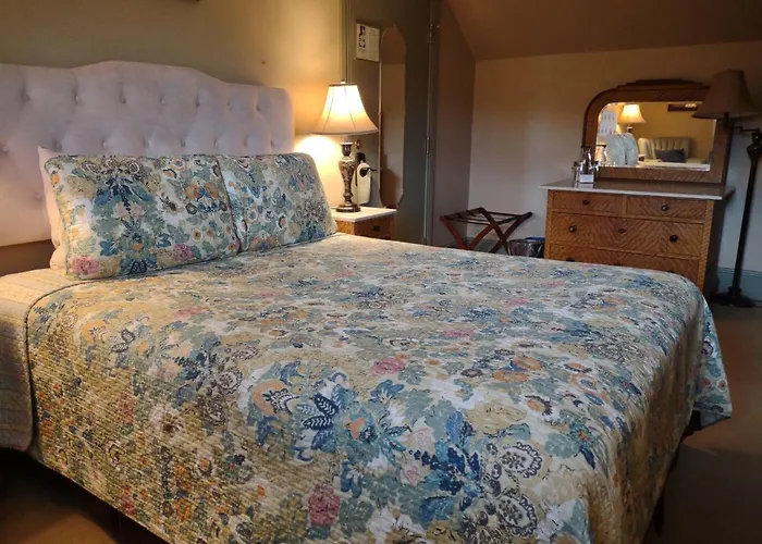 The Lafayette Inn Easton