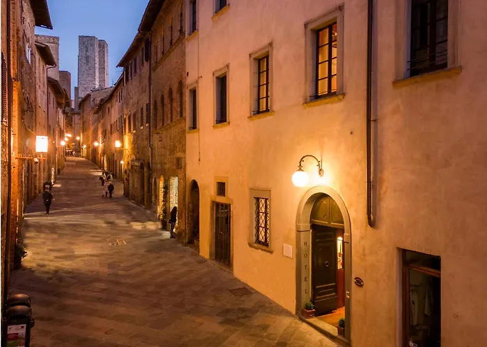 Boutique Historic Hotel L'Antico Pozzo In San Gimignano