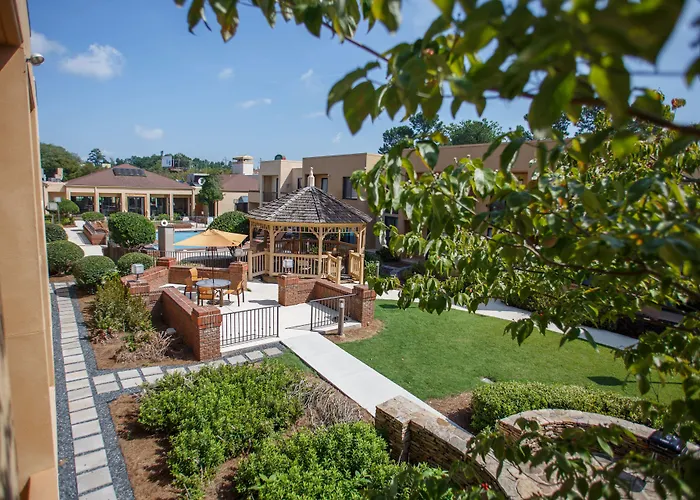 Courtyard By Marriott Atlanta Northlake