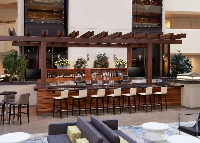 Doubletree By Hilton Fresno Convention Center Hotel