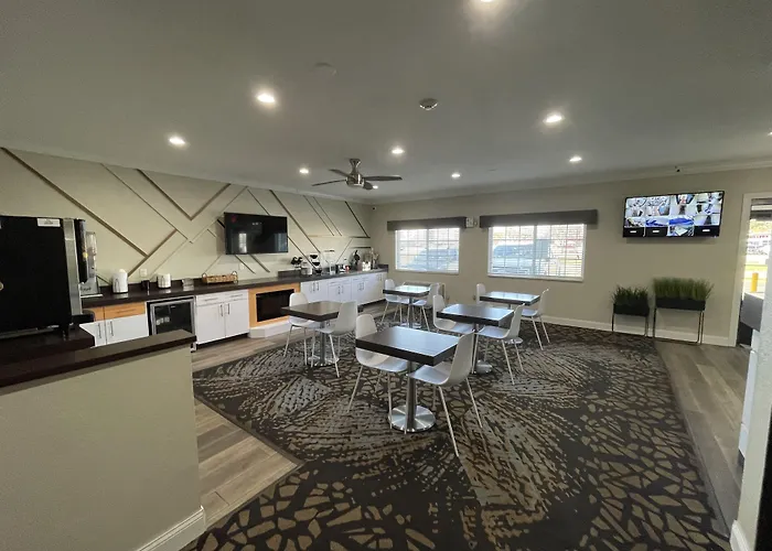 Bridgepointe Advantage By Bphotels Fremont