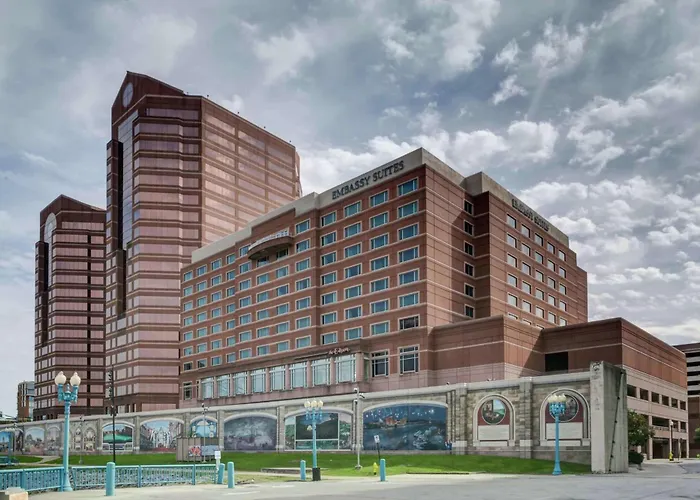 Embassy Suites Cincinnati - Rivercenter