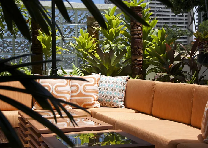Oasis Hotel Waikiki Honolulu