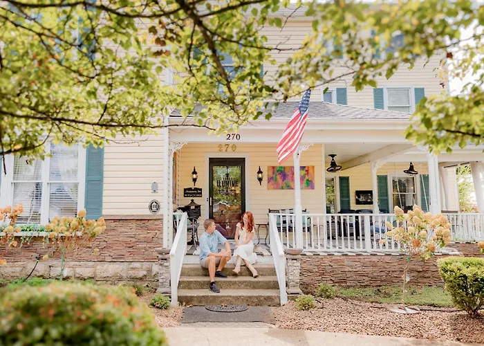 Montgomery Inn Bnb
