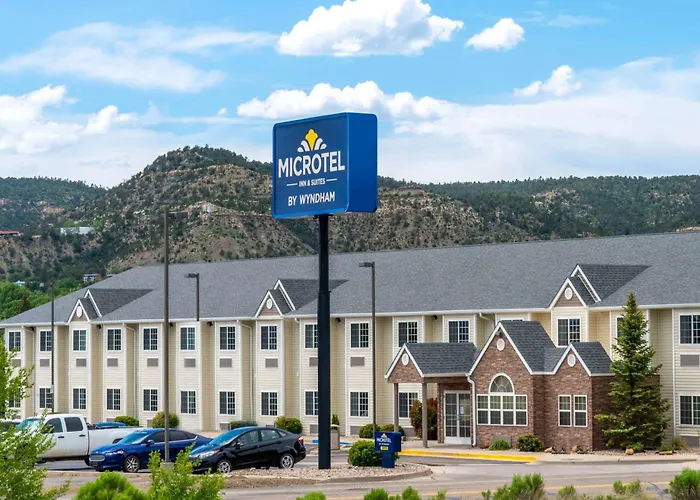 Microtel Inn & Suites