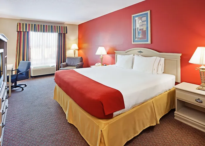 Holiday Inn Express Hotel & Suites London By Ihg