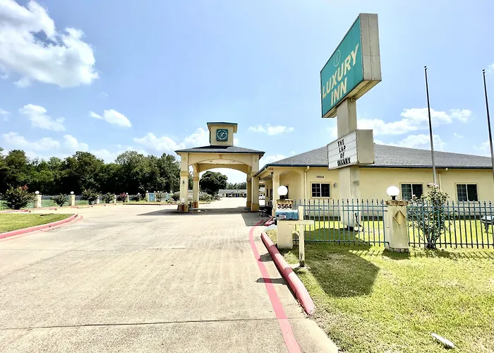 Luxury Inn Liberty