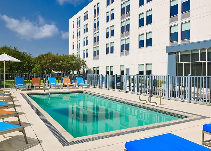 Aloft By Marriott Plano Hotel
