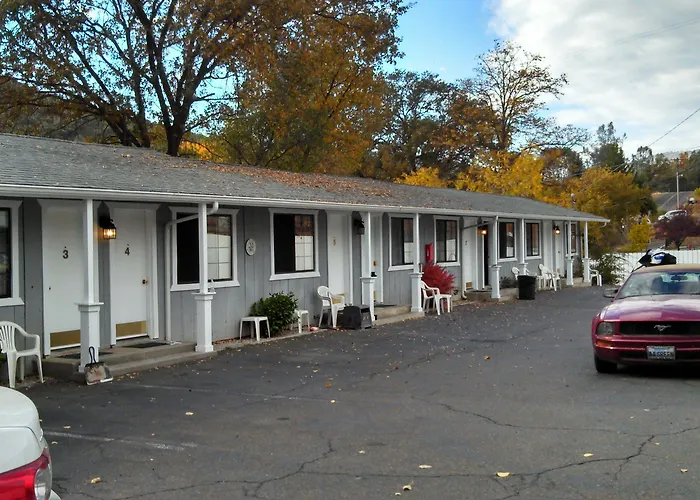 Mother Lode Lodge Mariposa