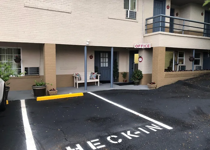 Ellijay Inn - Downtown Ellijay