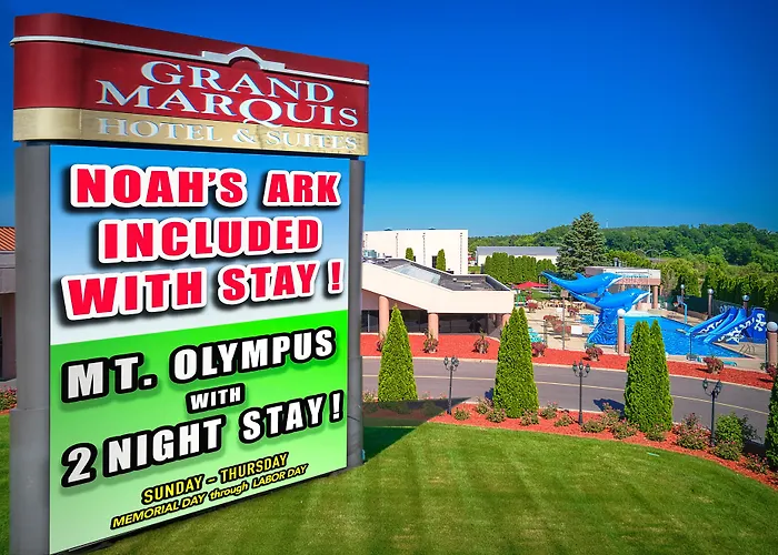Grand Marquis Waterpark Hotel & Suites