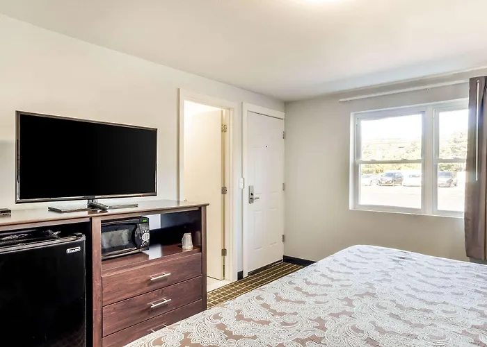 Rodeway Inn Middleboro-Plymouth