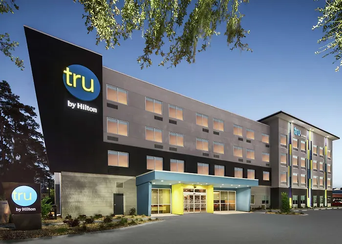 Tru By Hilton Savannah Midtown