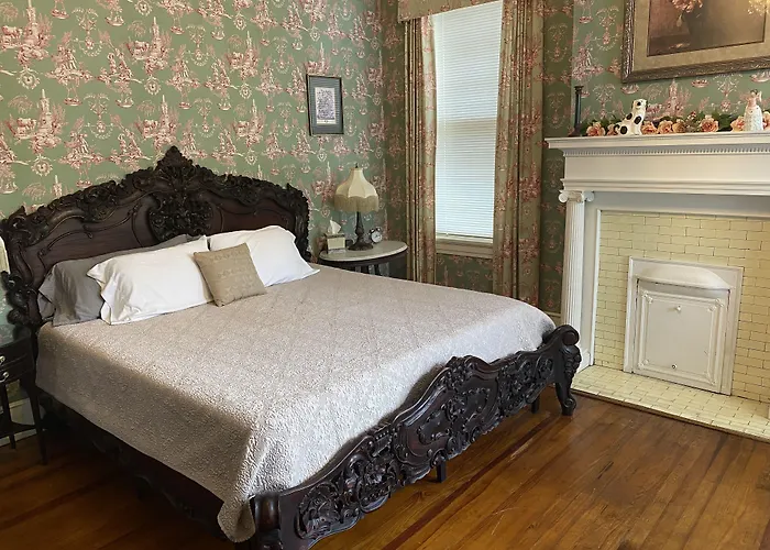 1912 Bed And Breakfast