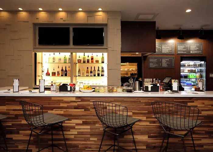 Courtyard By Marriott Southington Hotel