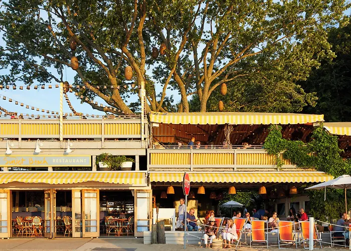 Sunset Beach Shelter Island