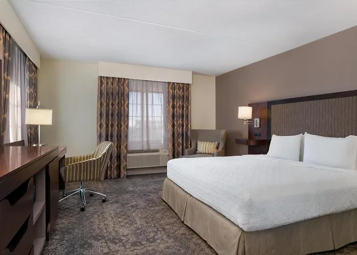 Hampton Inn & Suites By Hilton - Rockville Centre