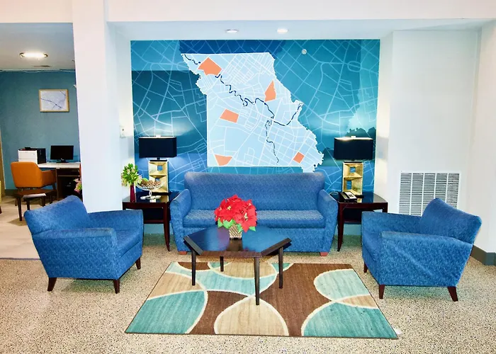 Holiday Inn Express Hotel & Suites St. Charles By Ihg