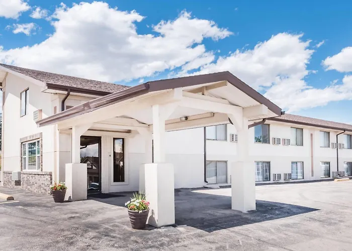 Super 8 By Wyndham Belle Fourche Sd Hotel