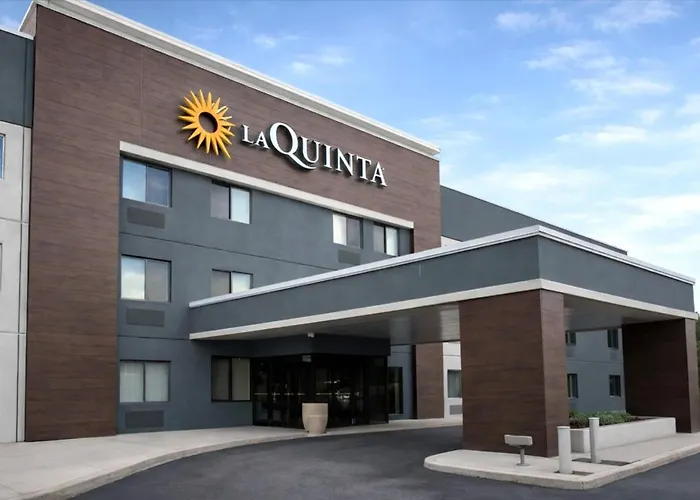 La Quinta By Wyndham Stevens Point Hotel