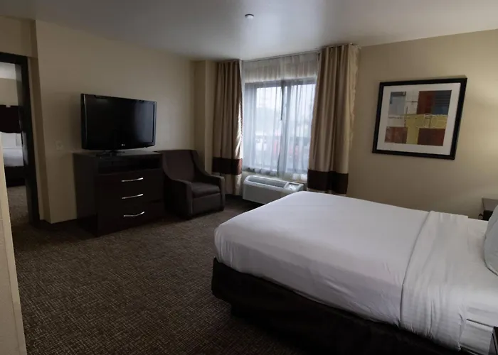 Comfort Inn & Suites San Bernardino Colton