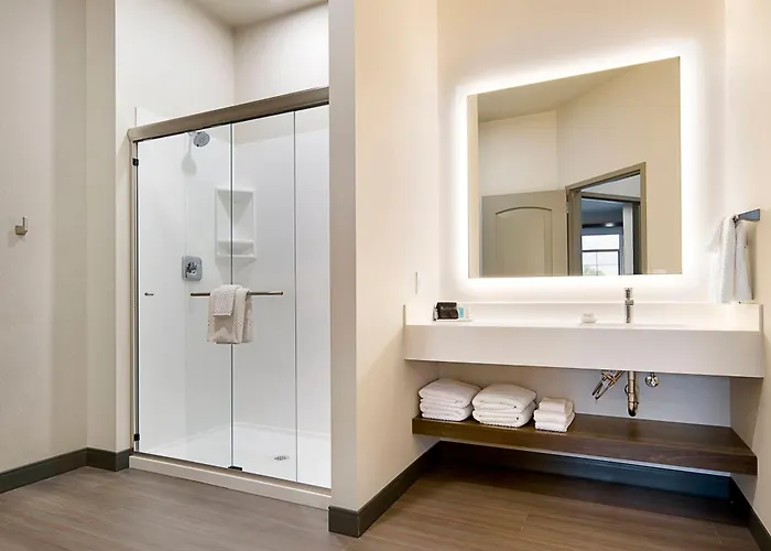 Clubhouse Hotel Sioux Falls