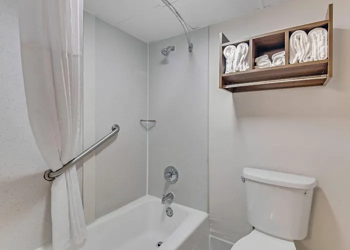 Quality Inn Dalton
