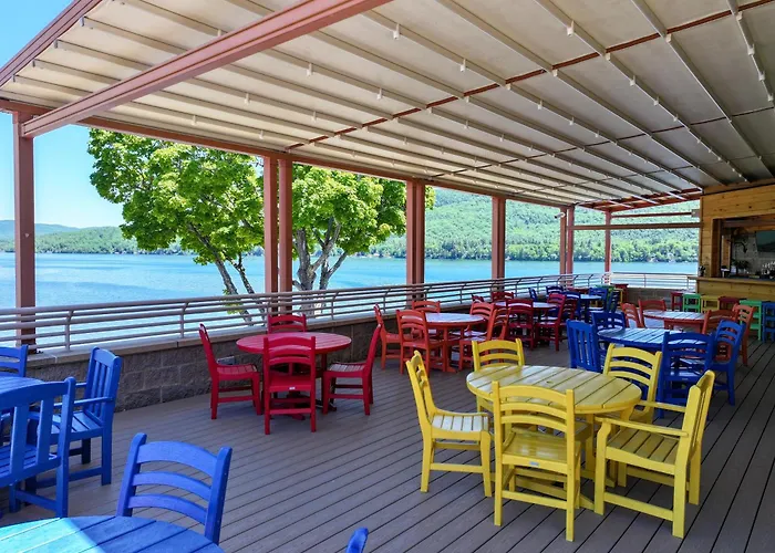 Surfside On The Lake