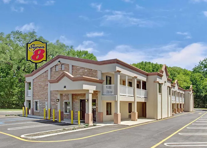 Super 8 By Wyndham Asbury Park Hotel