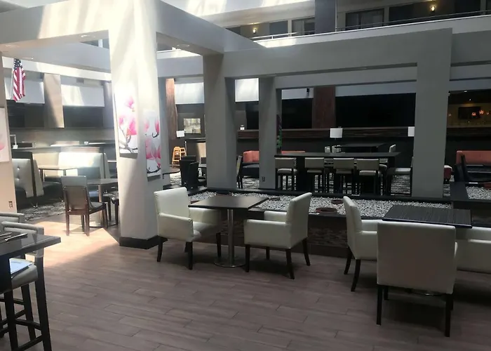 Ramada By Wyndham Southfield